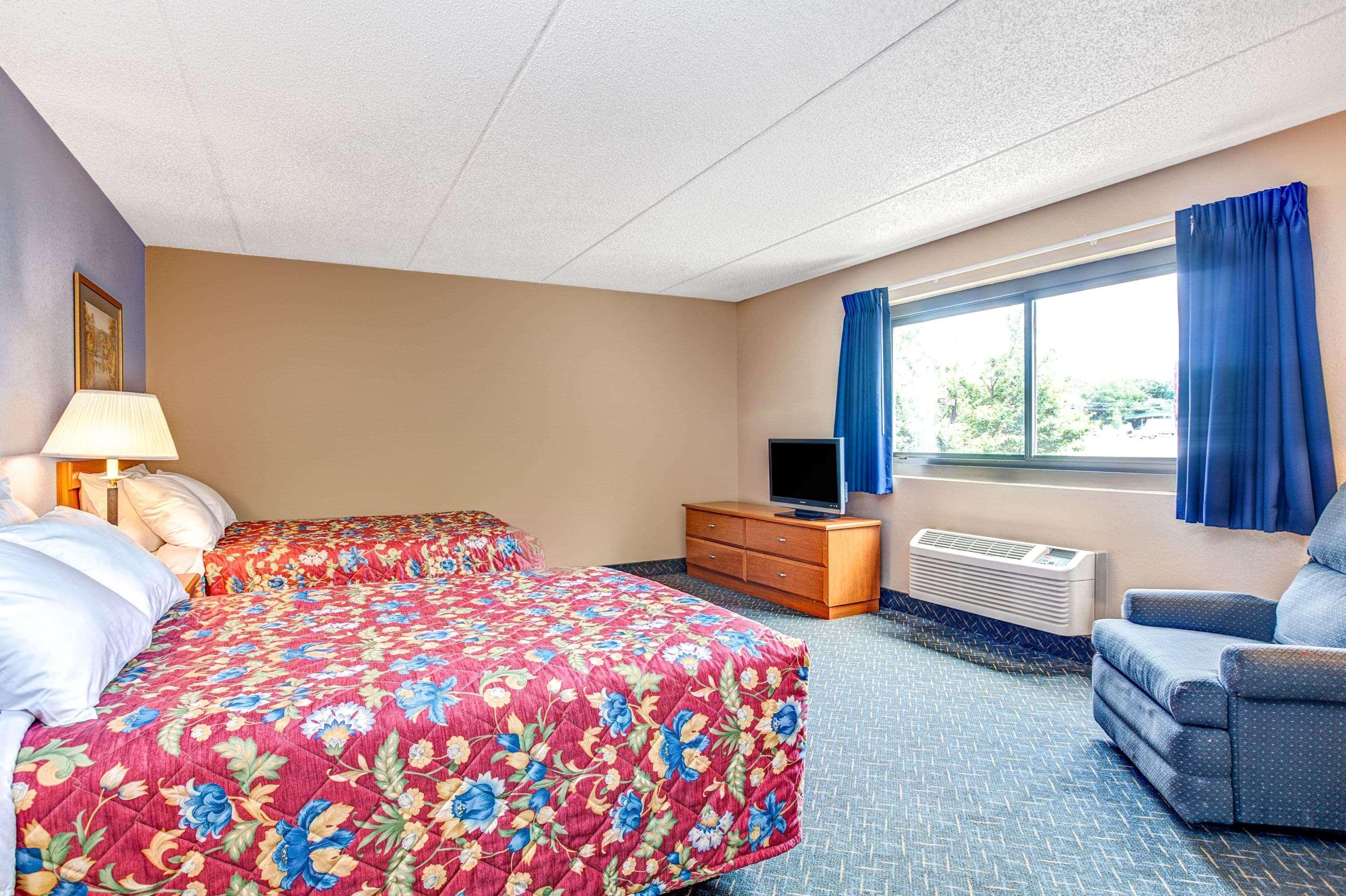 Super 8 By Wyndham Mahwah Hotel Kültér fotó